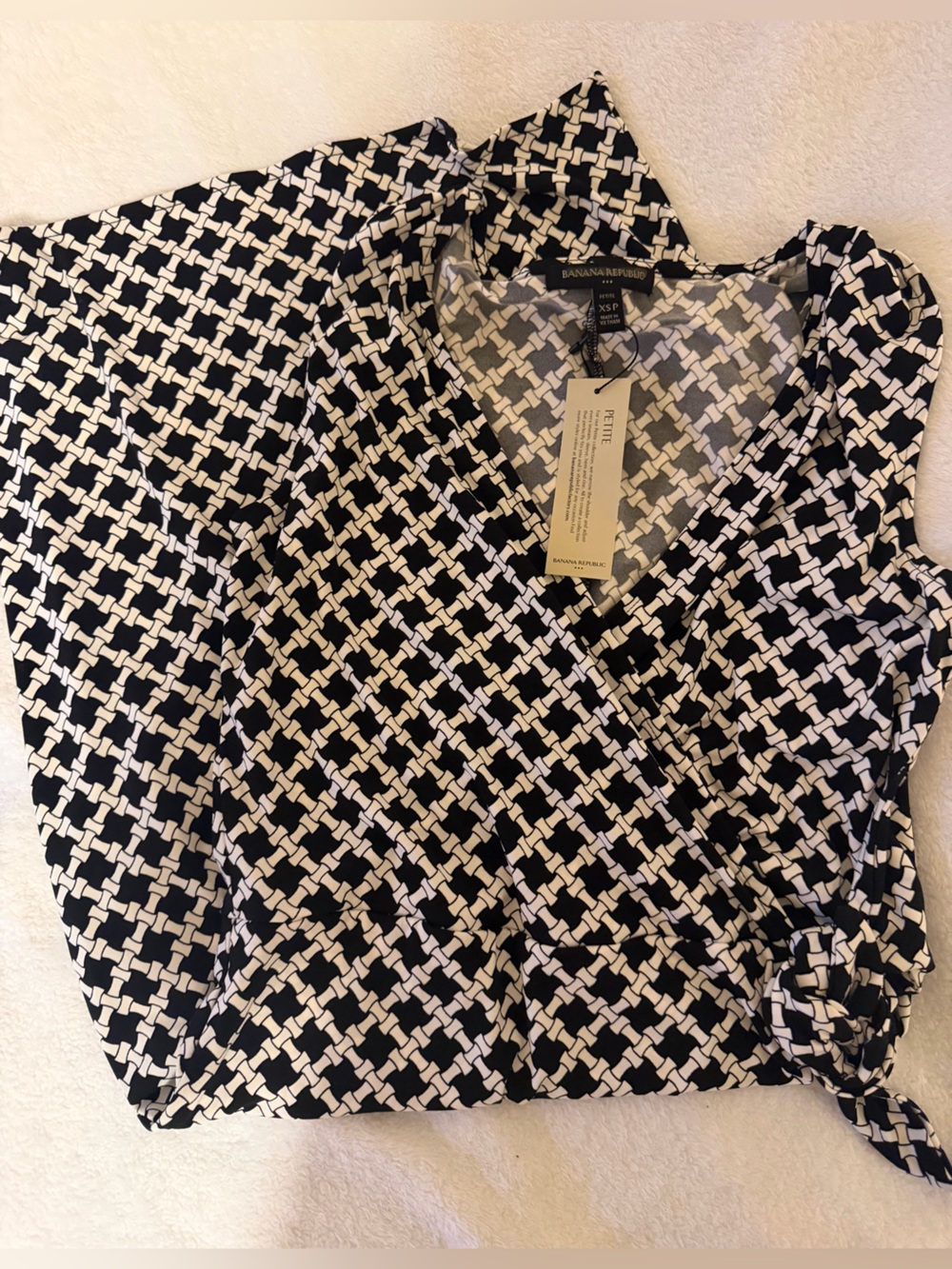 New with Tags Banana Republic Black & White Geometric Wrap Blouse